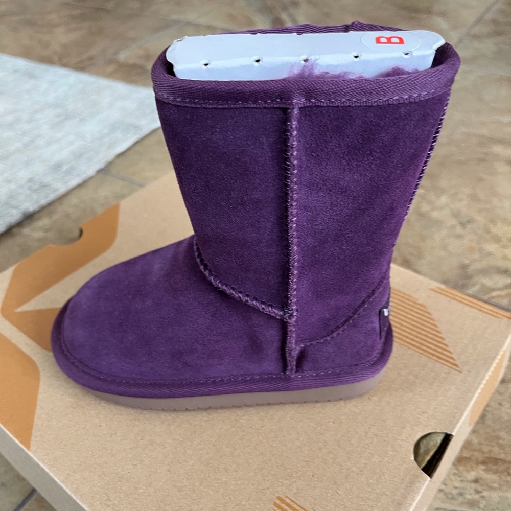 New Toddler koolaburra by Ugg boots